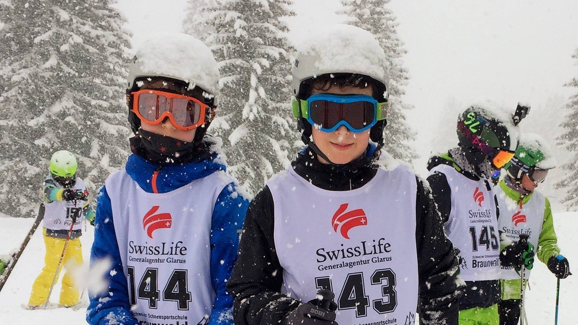 die Angelones_Jungs beim Skifahren