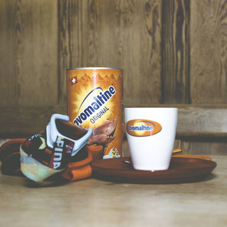 Skibrille und Ovomaltine